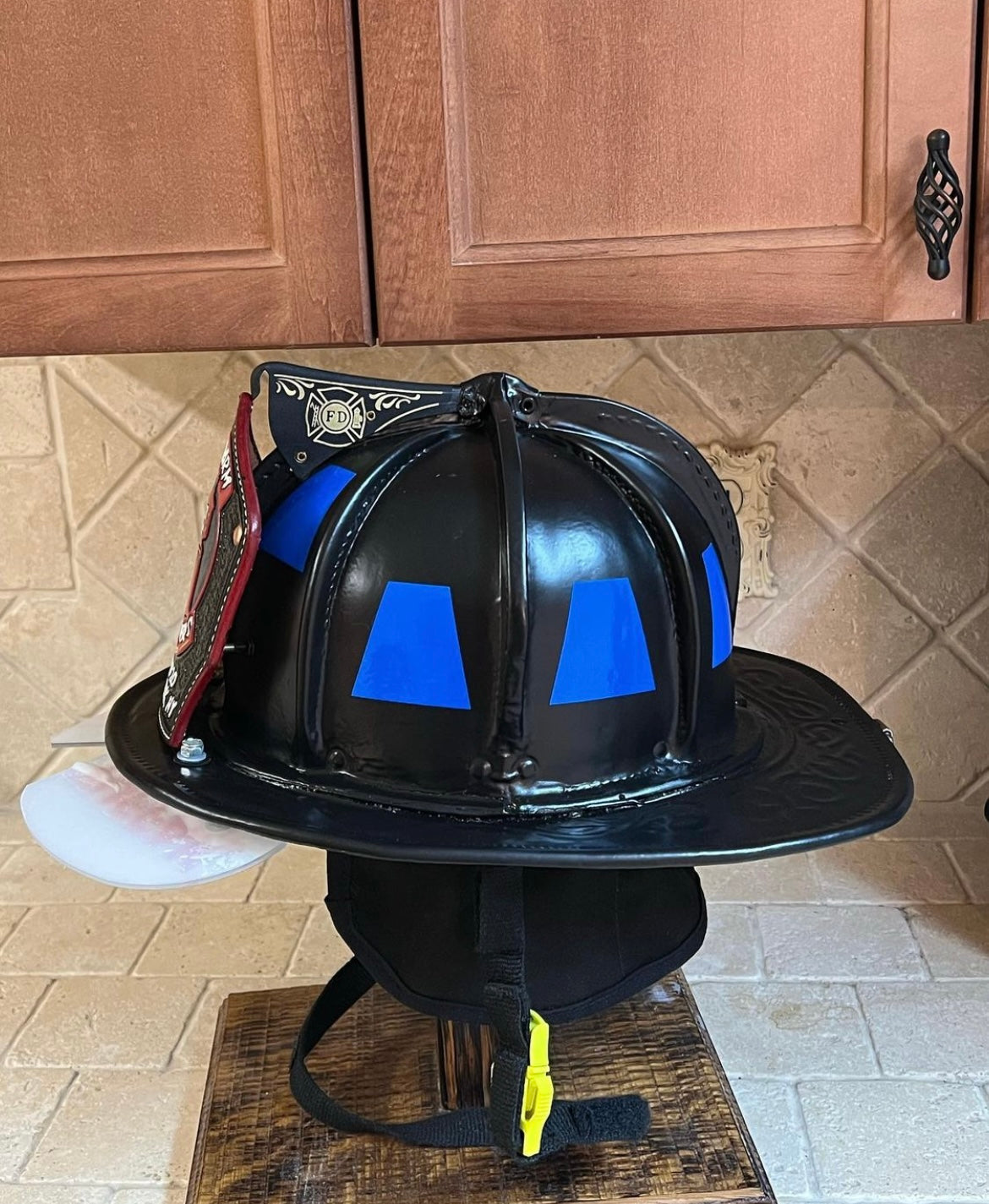 BLUE REFLECTIVE HELMET (TET) TETRAHEDRON 8 PACK